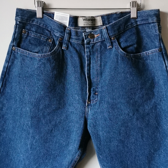 NWT Wrangler Jeans - Picture 3 of 5